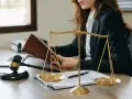 Radca prawny: Kto to, czym się zajmuje i kiedy go potrzebujesz?