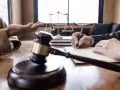 Radca prawny: Kiedy pomoże, czym różni się od adwokata?