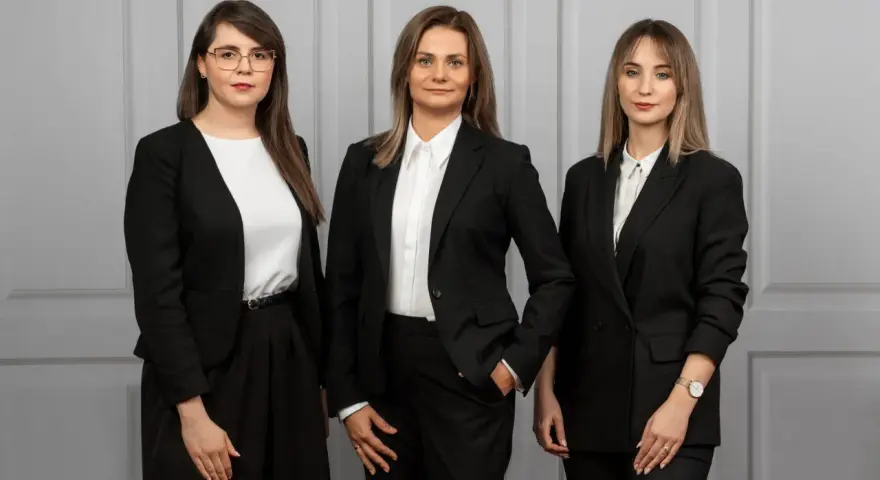 Ile kosztuje adwokat od odszkodowania? Modele rozliczeń i ukryte koszty