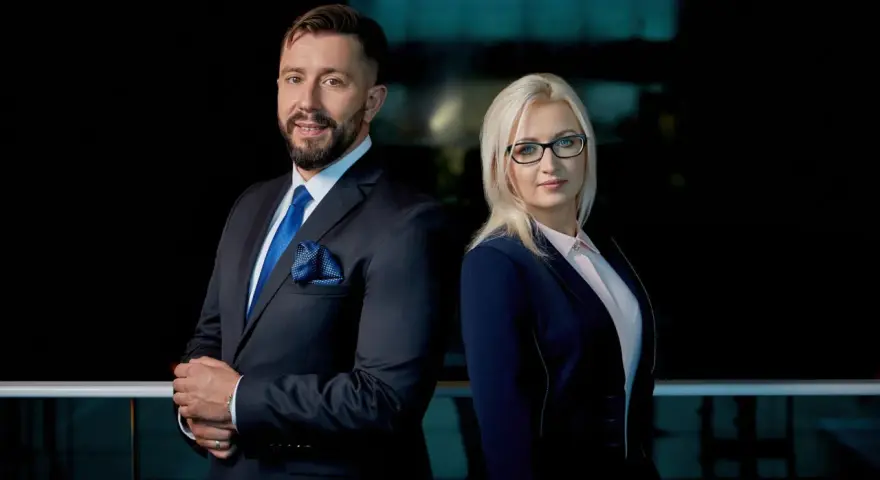 Nieuczciwy adwokat? Co robić, gdy zawiódł: odzyskaj pieniądze!
